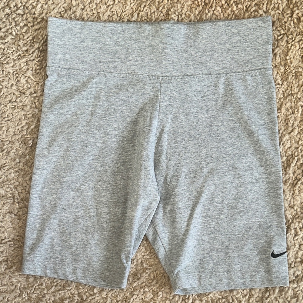 EUC Nike Gray with Black Swoosh Biker Shorts (L)